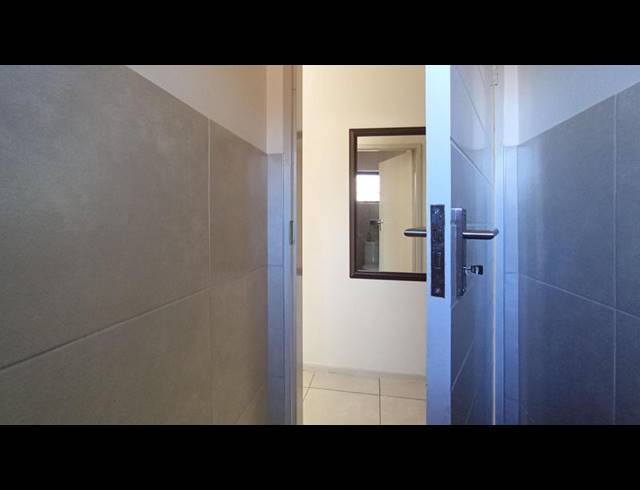 4 BEDROOM HOUSE FOR SALE IN ROOIHUISKRAAL